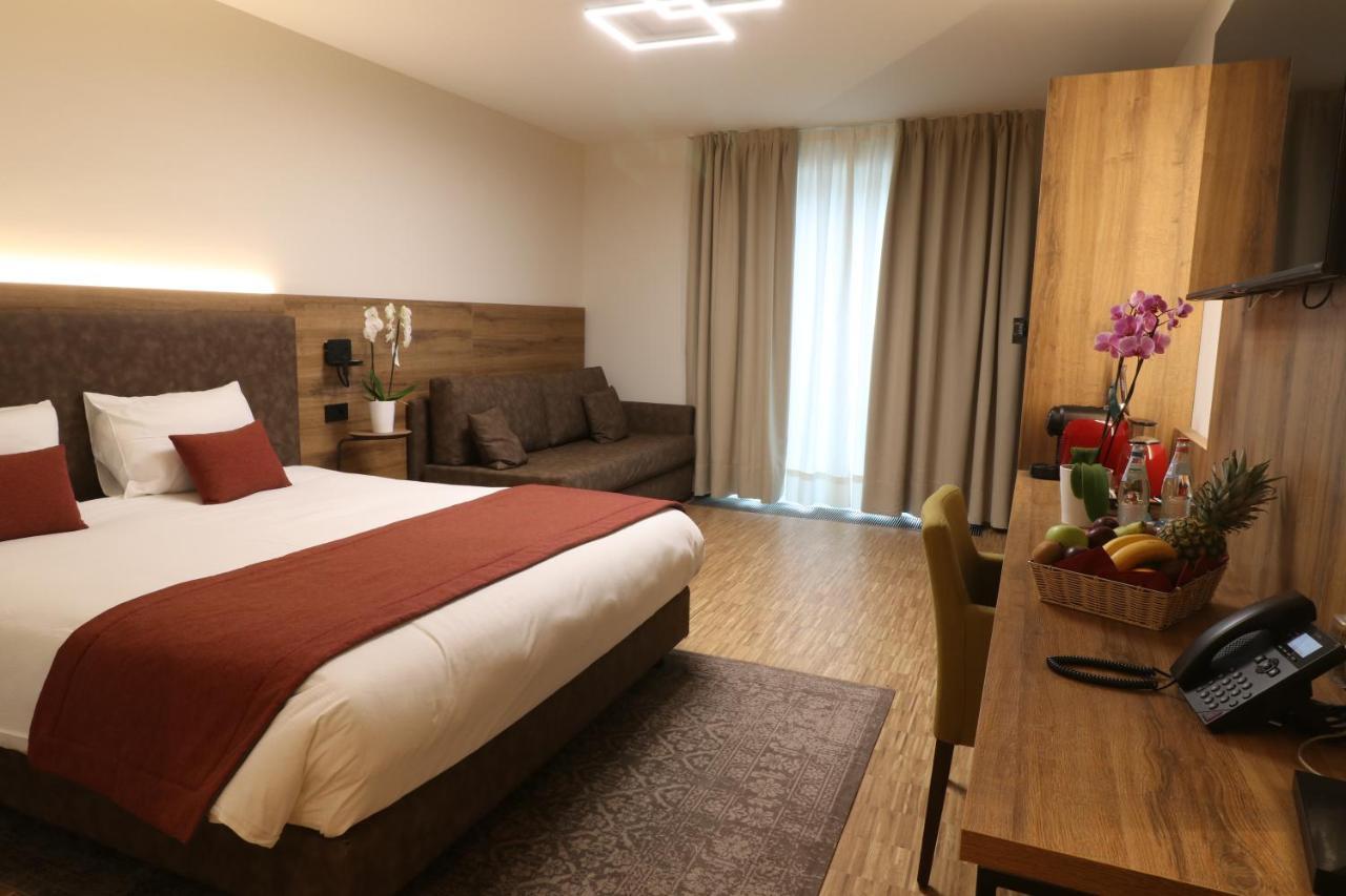 Threeland Hotel Pétange Eksteriør bilde